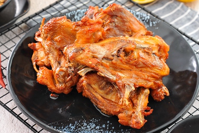攝圖網_501622572_秘製五香炸雞架美食（企業商用）.jpg